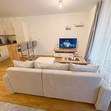 Seductive 1-Room Apt, Centre Of Estugarda Exterior foto